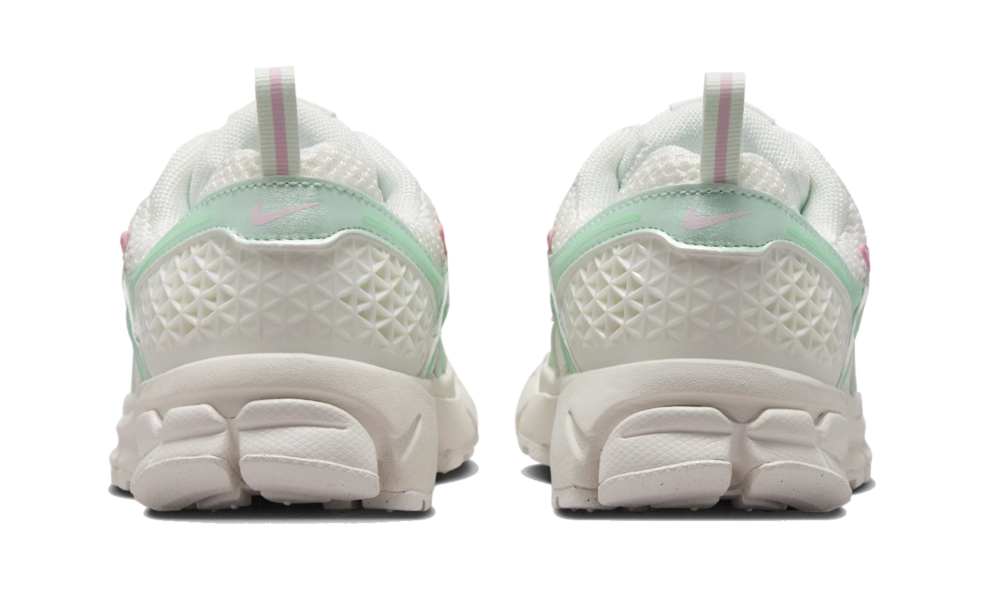 Nike Vomero 5 Shoes with Reflective Design Accents Sail/Sail/Pink Foam/Arctic Green