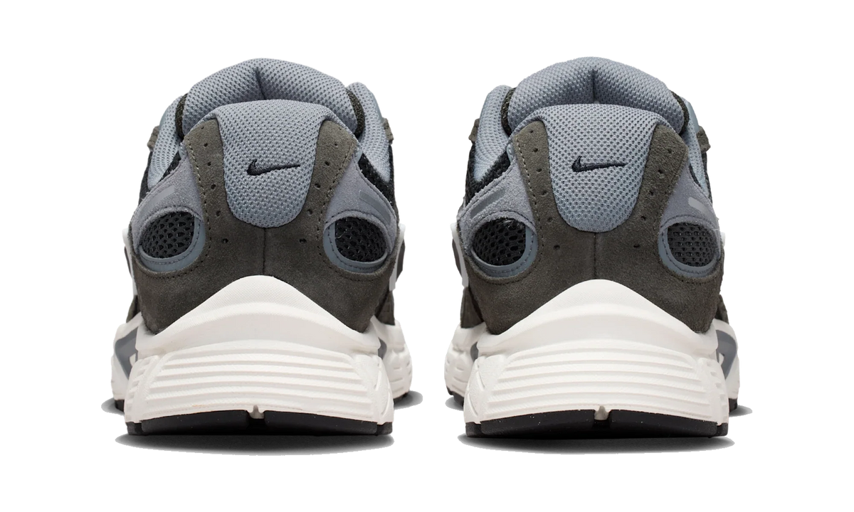 Nike V5 RNR Suede Anthracite/Cool Grey/Newsprint/Black