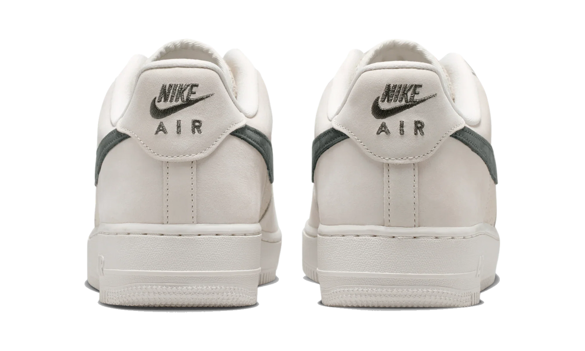 Nike Air Force 1 '07 LV8 Phantom/Cream II/Metallic Silver/Dark Smoke Grey