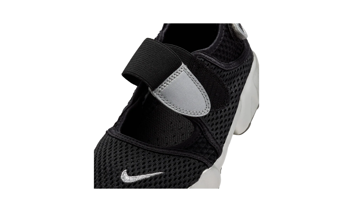 Nike Rift 2 SE Big/Younger Kids' Shoes Black/Metallic Silver