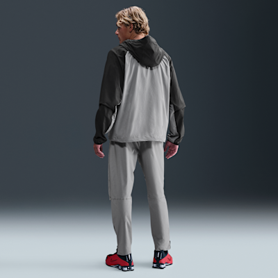 Paris Saint-Germain Tech Windrunner Men's Nike Football Full-Zip Woven Jacket Anthracite/Particle Grey/Particle Grey
