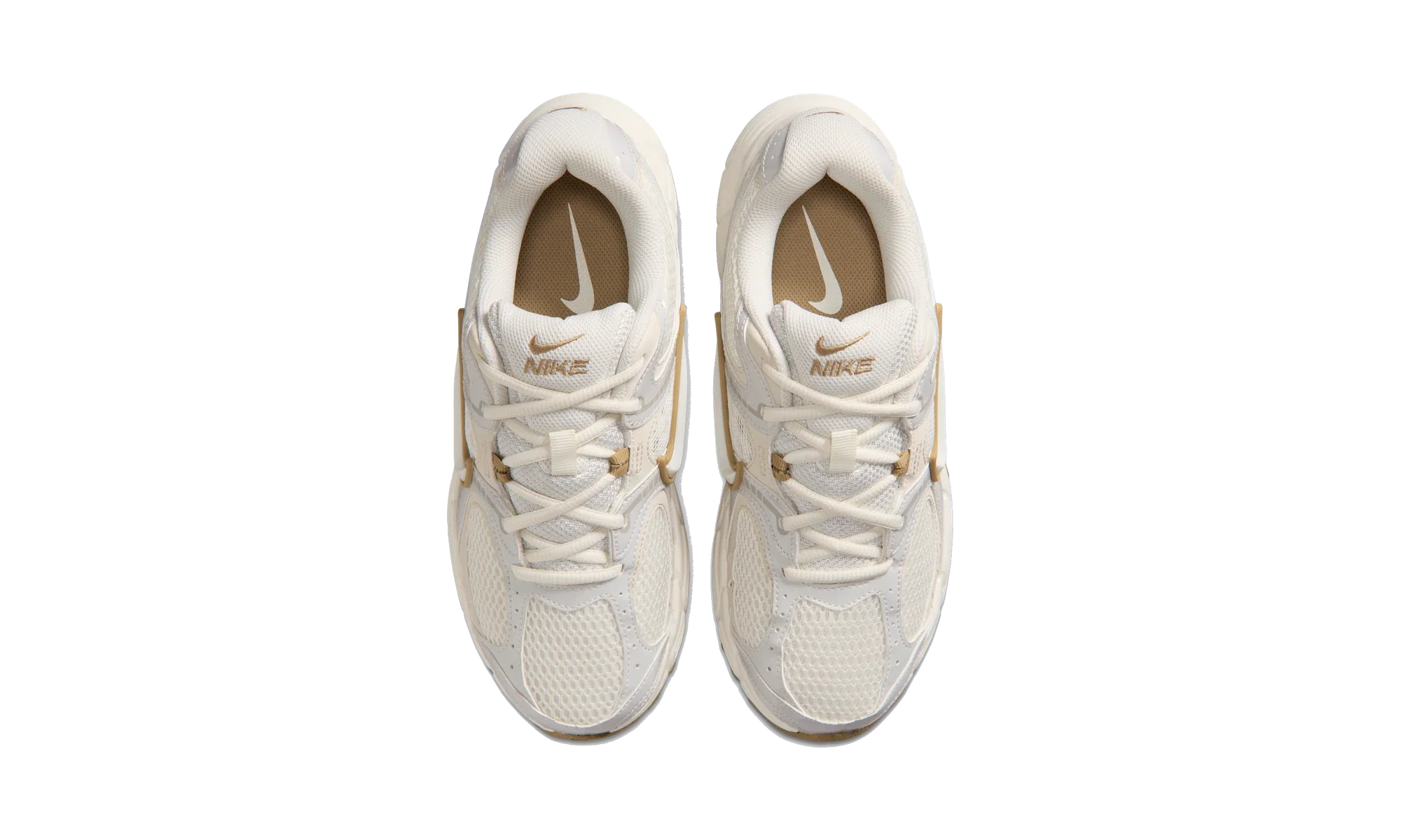 Nike V5 RNR shoes with reflective design accents Sail/Parachute Beige/Light Orewood Brown/Sail