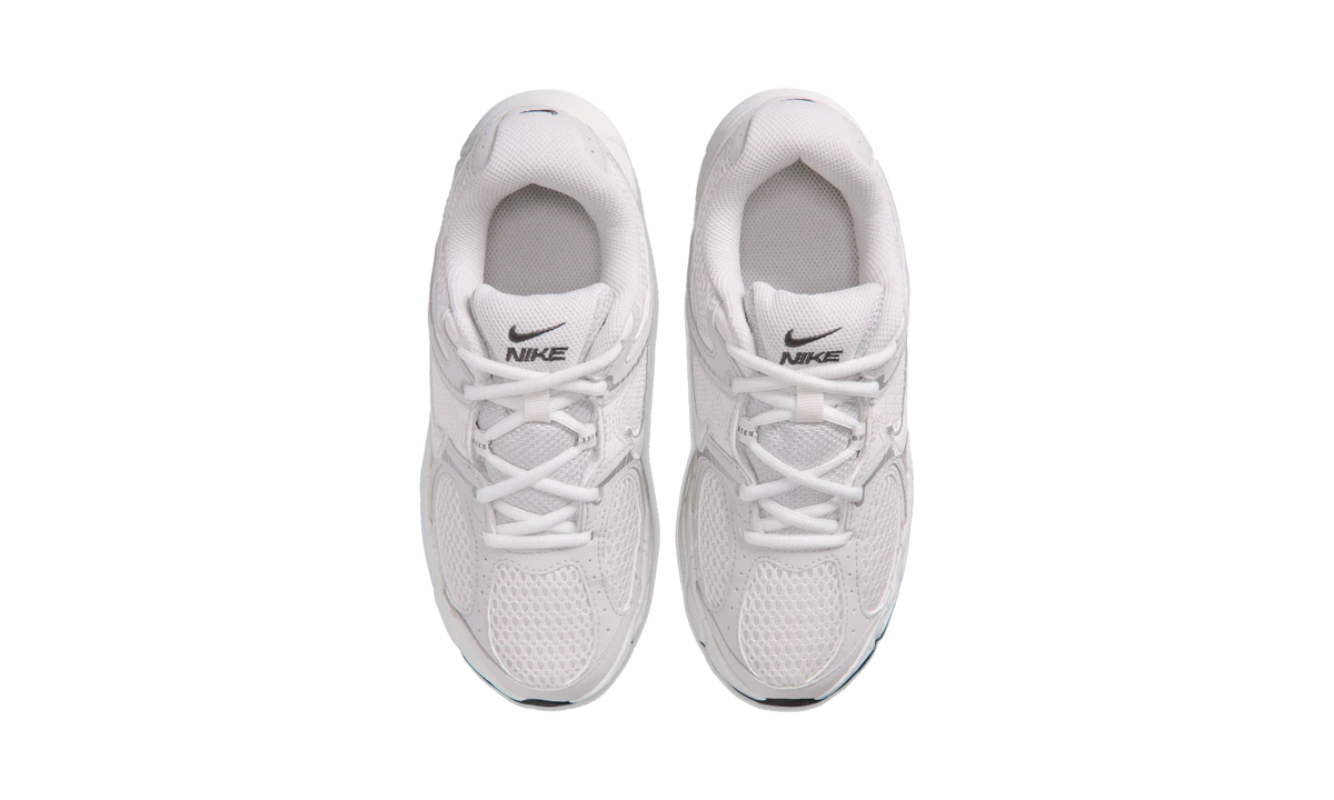 Nike V5 RNR Phantom/Light Bone/Light Smoke Grey/Sail