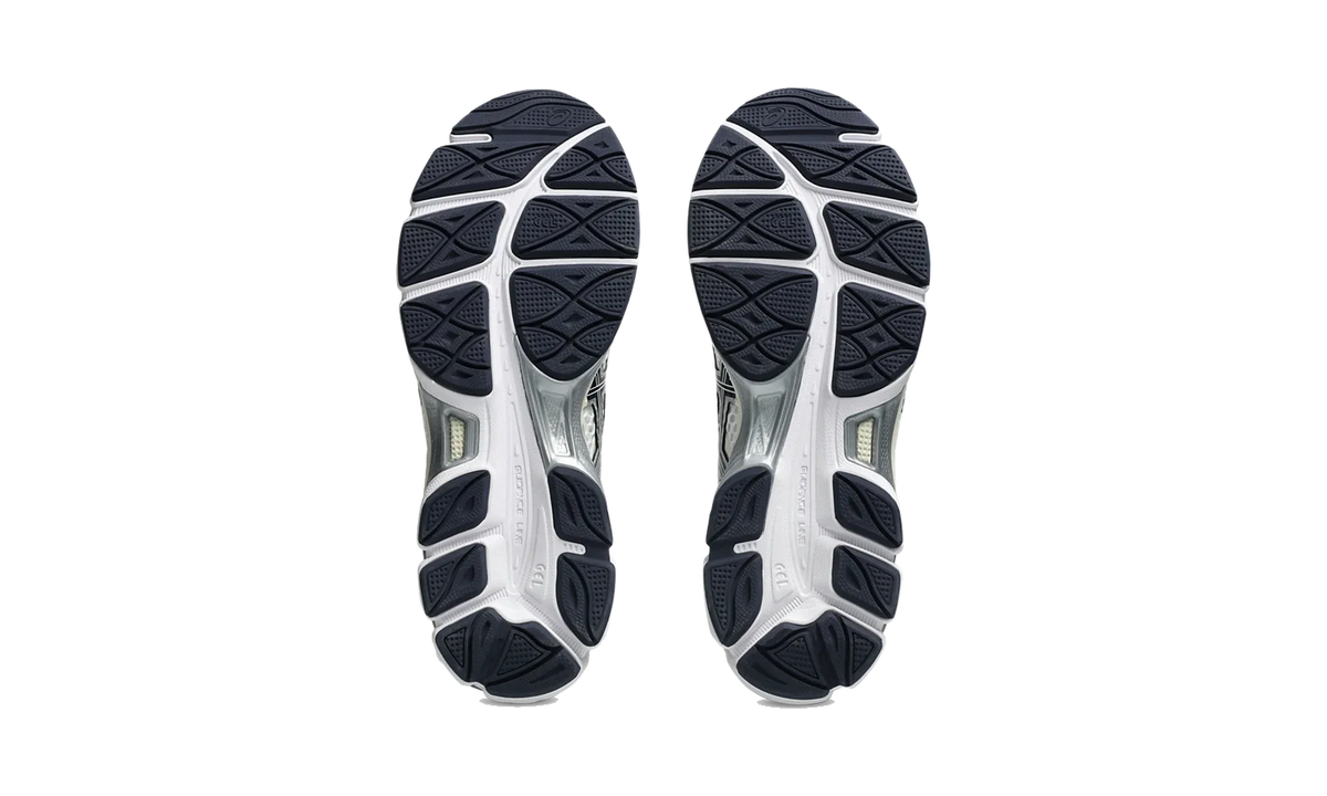 ASICS Gel-Cumulus 16 White Midnight