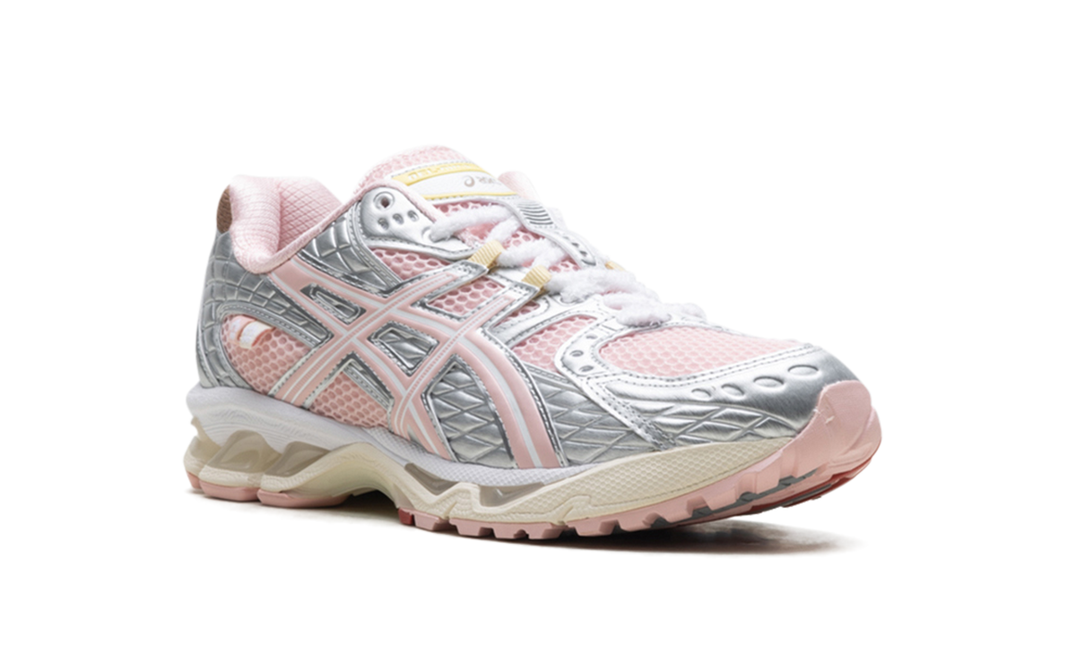 ASICS Gel-Nimbus 10.1 Vandy The Pink x atmos Banana Split Strawberry