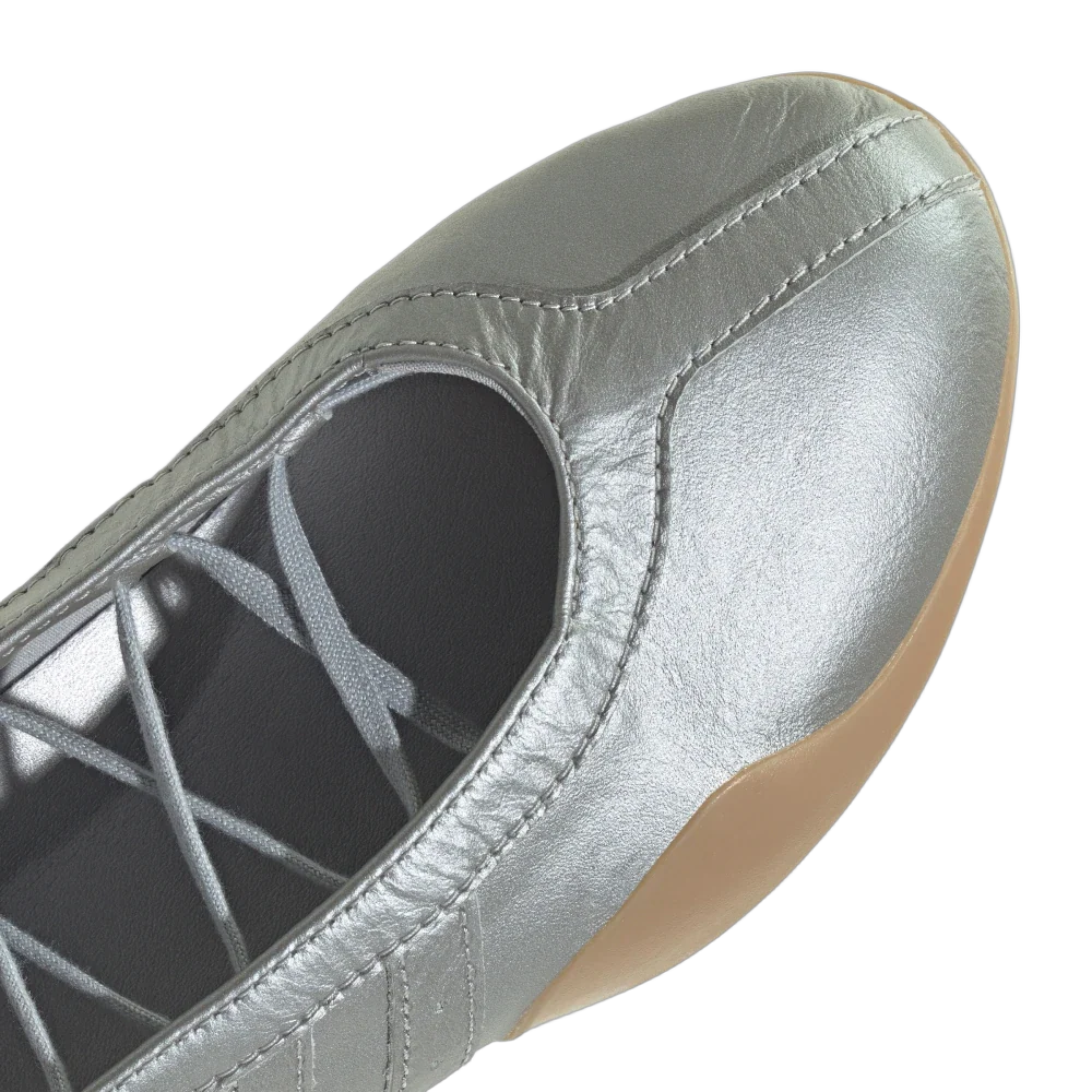Adidas Taekwondo Mei Ballet Silver Metallic Gum, Silver Metallic/Silver Metallic/Gum (JR7032)