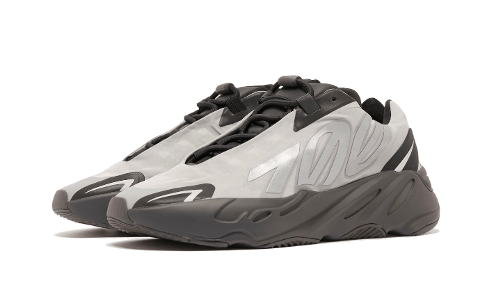 Adidas Yeezy Boost 700 MNVN Metallic, Metallic/Metallic/Metallic (GW9524)