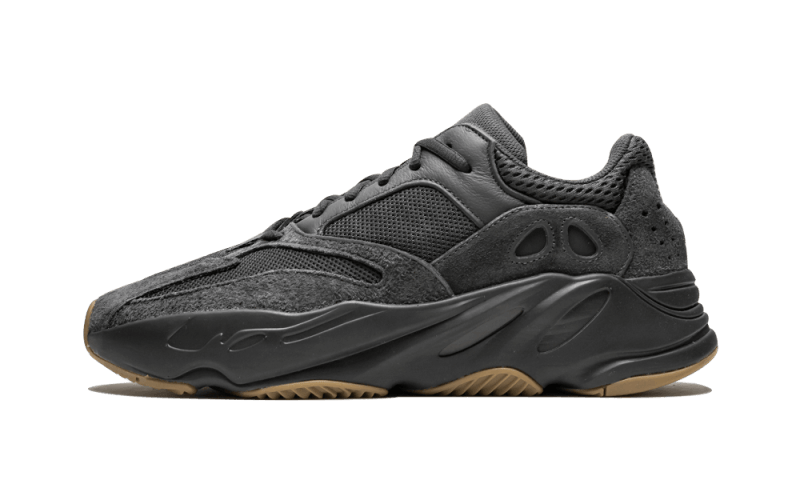 Adidas Yeezy Boost 700 Utility Black, Utility Black/Utility Black/Utility Black (FV5304)