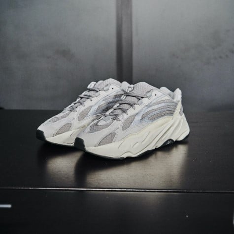 Adidas Yeezy Boost 700 V2 Static, Static/Static/Static (EF2829)