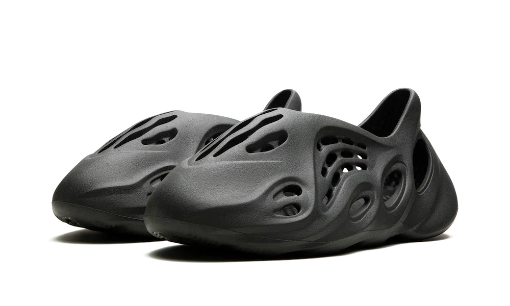 Adidas Yeezy Foam RNR Carbon, Carbon/Carbon/Carbon (IG5349)