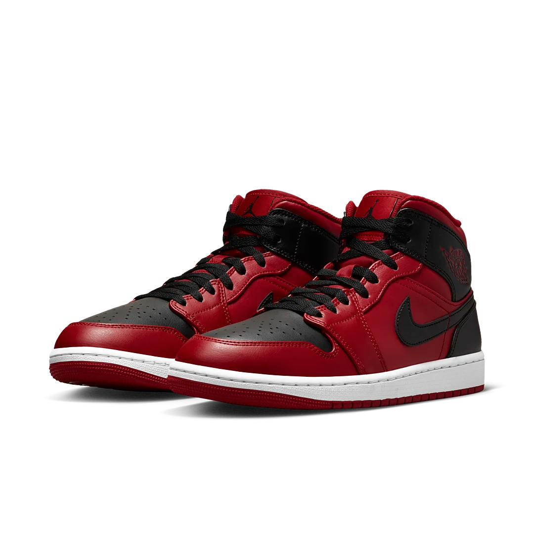 Air Jordan 1 Mid Reverse Bred (2021), Gym Red/White/Black (554724-660 / 554725-660)
