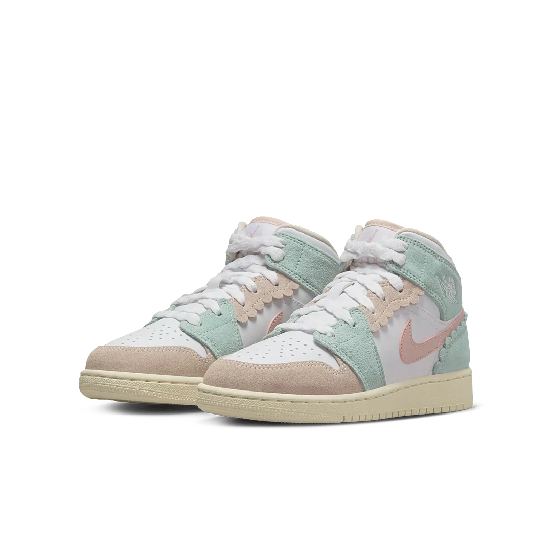 Air Jordan 1 Mid SE Pink Oxford, White/Jade Ice/Guava Ice/Pink Oxford (DZ5361-100)