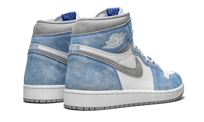 Air Jordan 1 Retro High OG Hyper Royal, Hyper Royal/Light Smoke Grey-White (555088-402 / 575441-402)