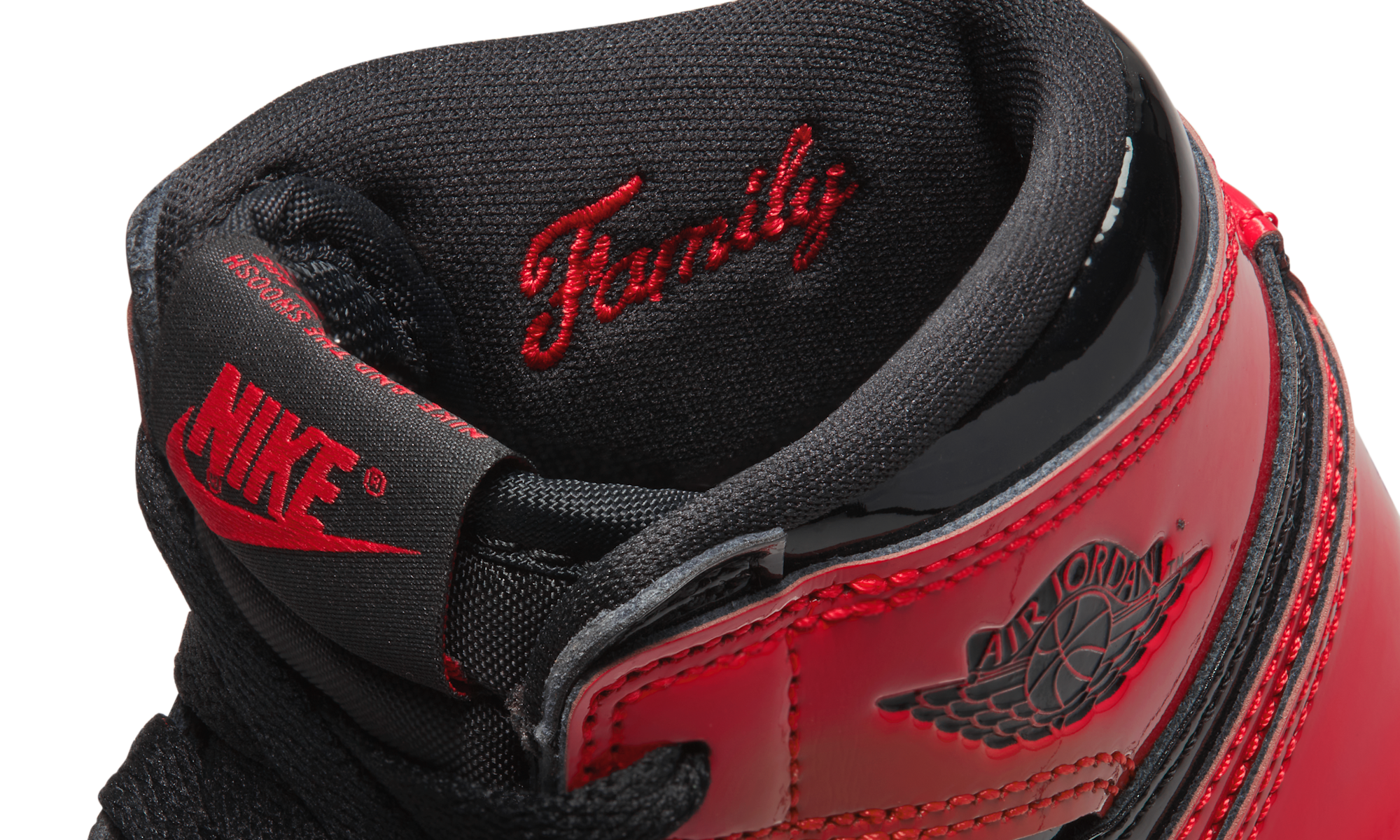 Air Jordan 1 Retro High OG Patent Bred (PS)