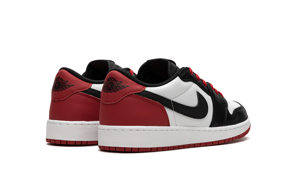 Air Jordan 1 Retro Low OG Black Toe (2023)