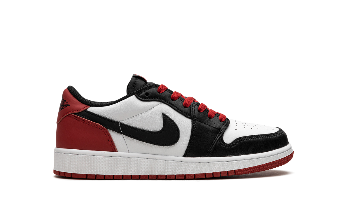Air Jordan 1 Retro Low OG Black Toe (2023)