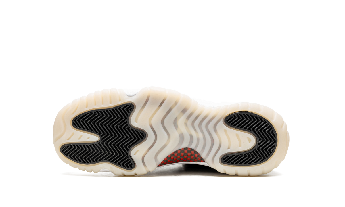 Air Jordan 11 Retro Low 72-10