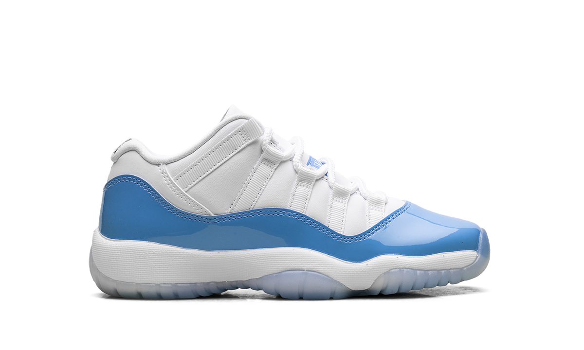 Air Jordan 11 Retro Low University Blue (2026)