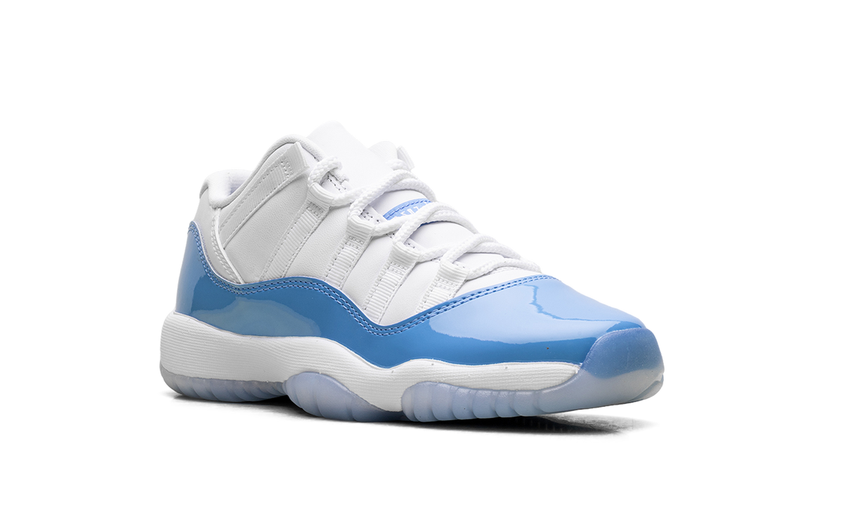 Air Jordan 11 Retro Low University Blue (2026)
