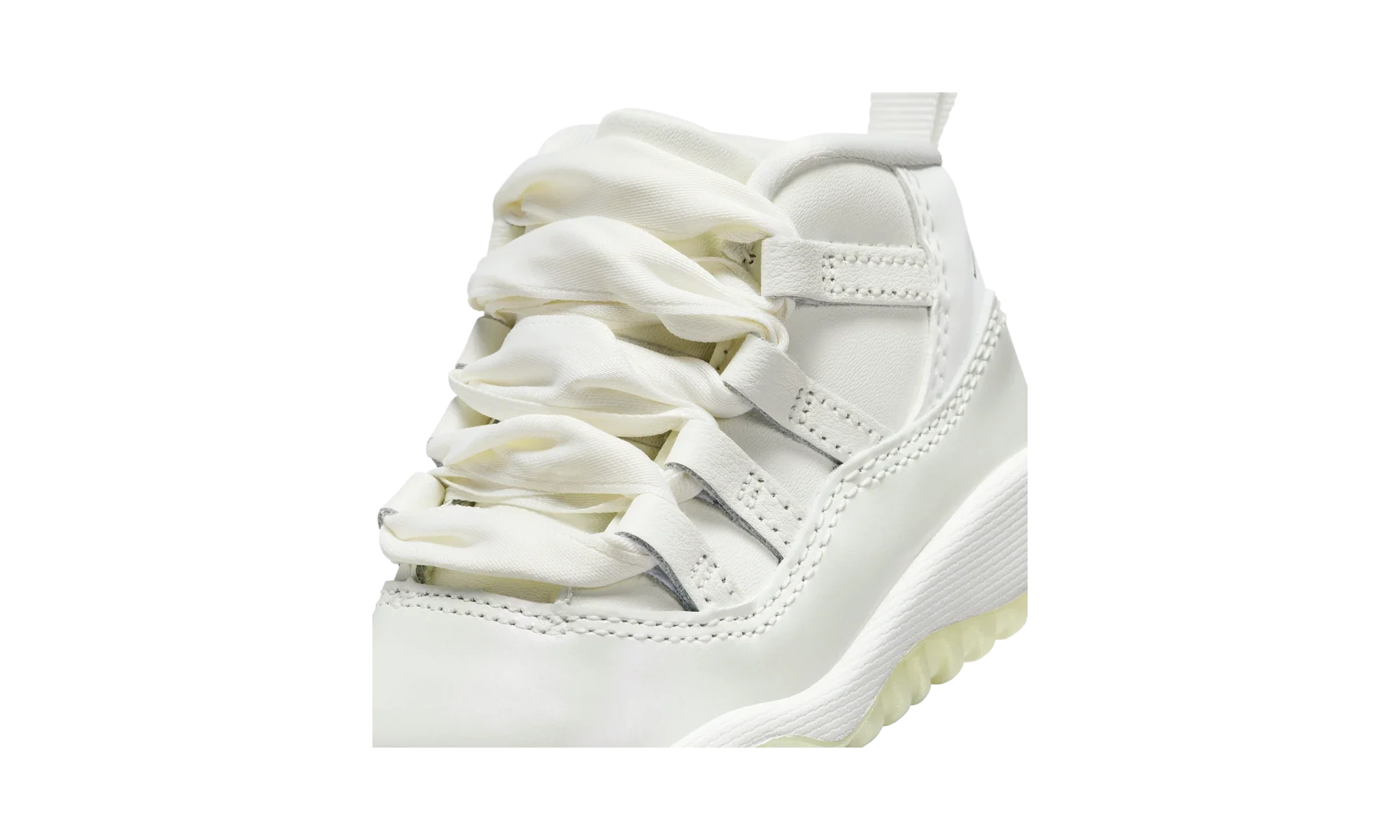 Air Jordan 11 Retro Pearl (TD)