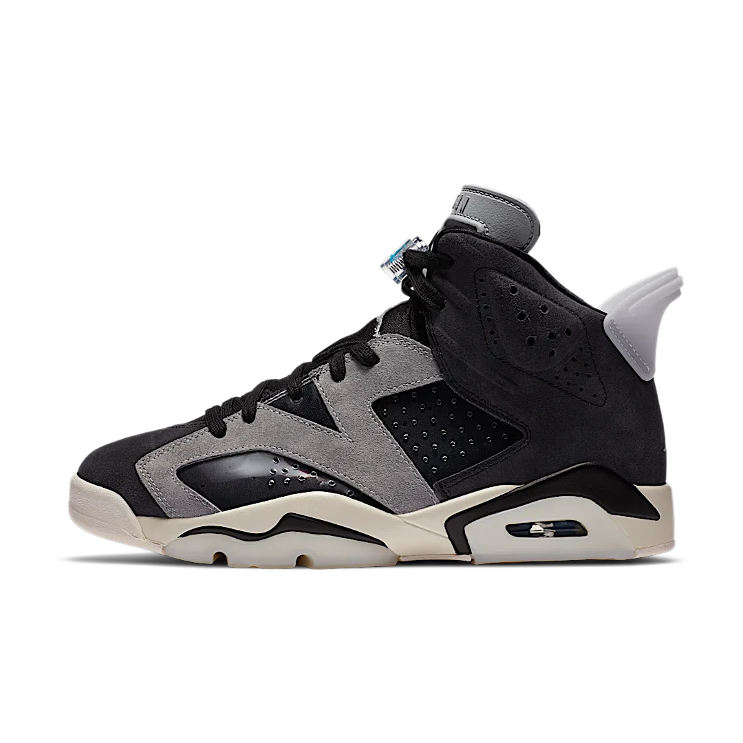 Air Jordan 6 Retro Tech Chrome, Black/Light Smoke Grey-Sail-Chrome (CK6635-001)