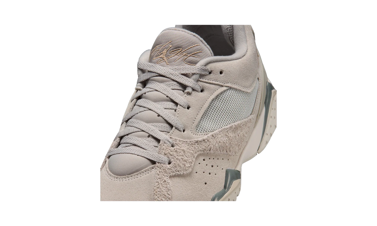 Air Jordan MVP 92 Swan Light Iron Ore Phantom