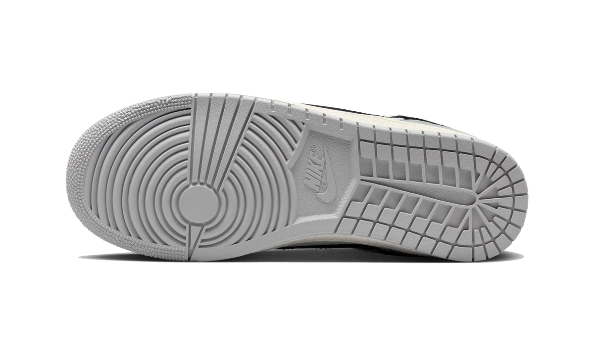 Air Jordan Skyline Low White Black Light Smoke Grey