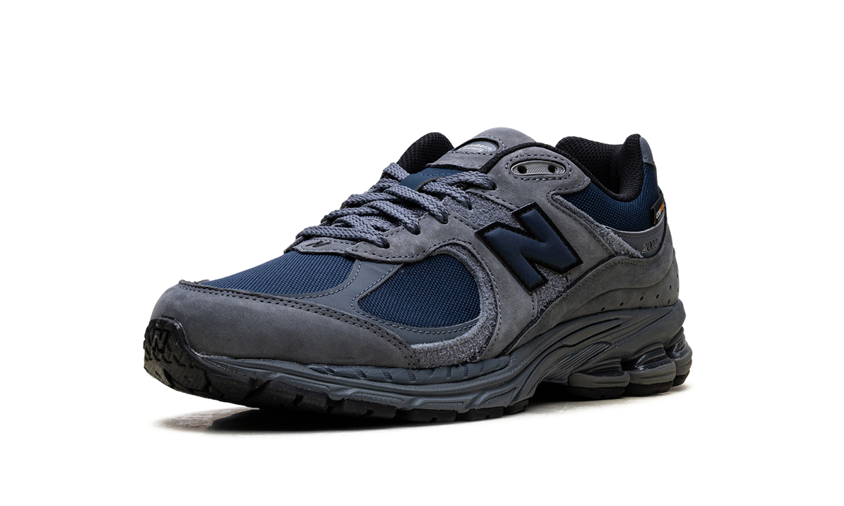 New Balance 2002R Cordura Dark Arctic Gray