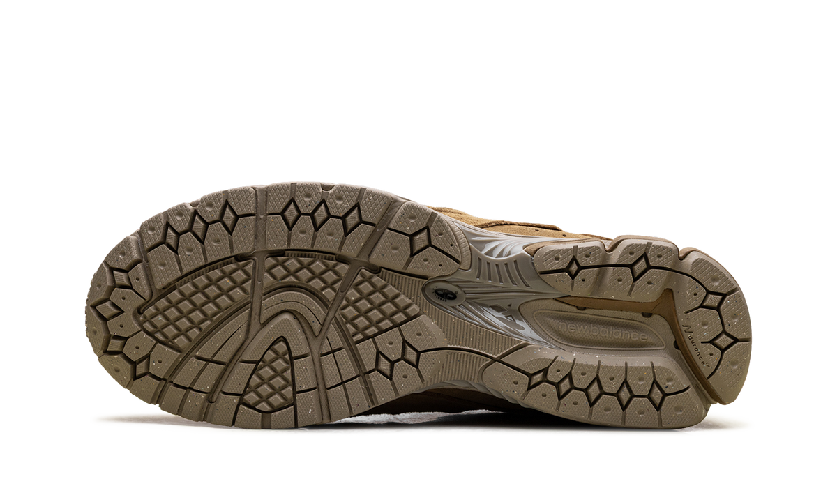 New Balance 2002R Gore-Tex Protection Pack Stucco