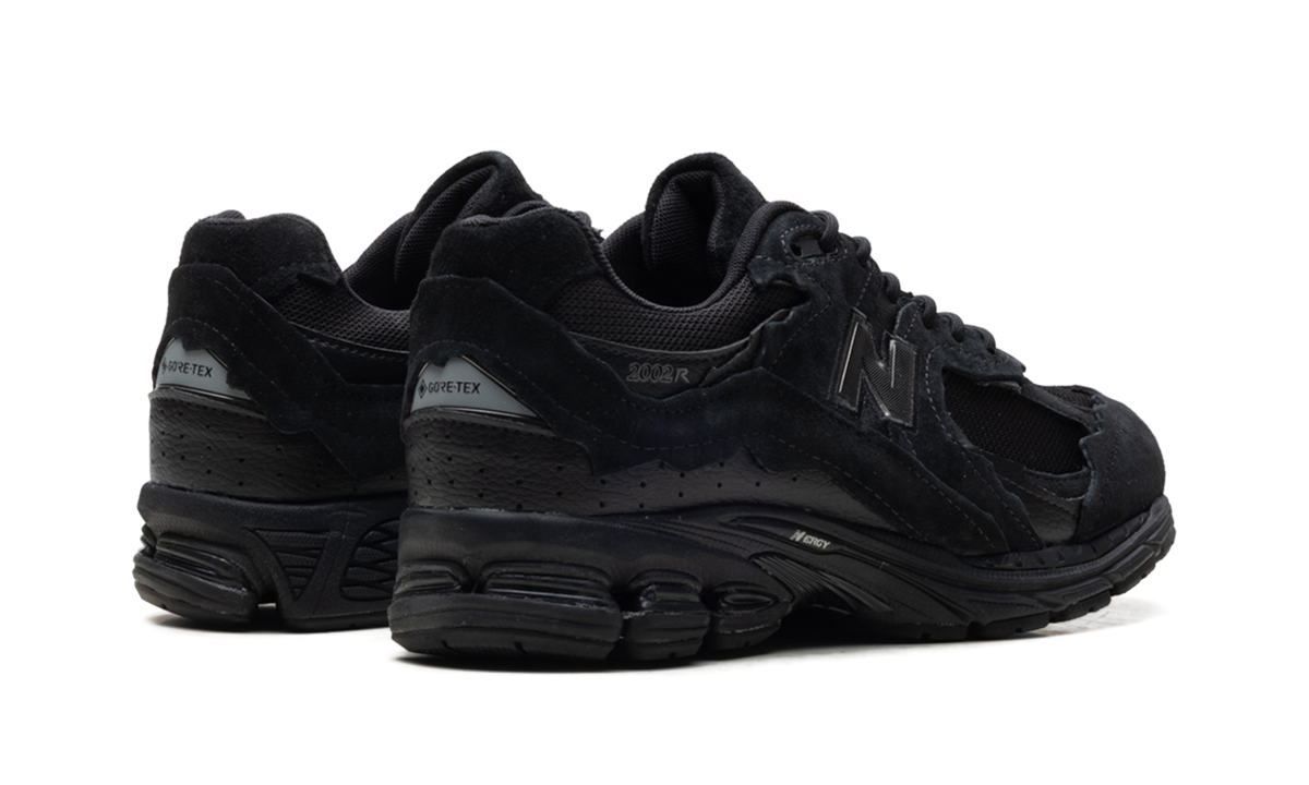 New Balance 2002R Protection Pack Black