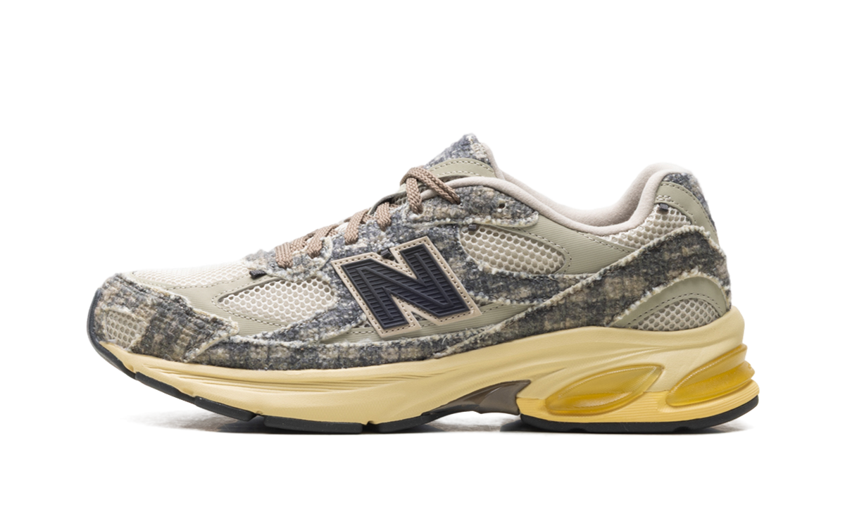New Balance 2010 Joe Freshgoods Bag Lady