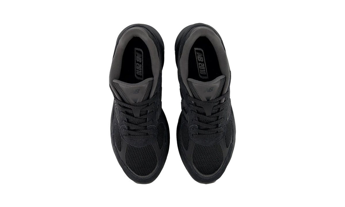 New Balance 2010 Triple Black