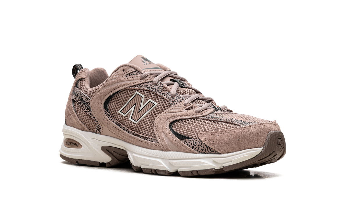 New Balance 530 Flat Taupe Black Cement
