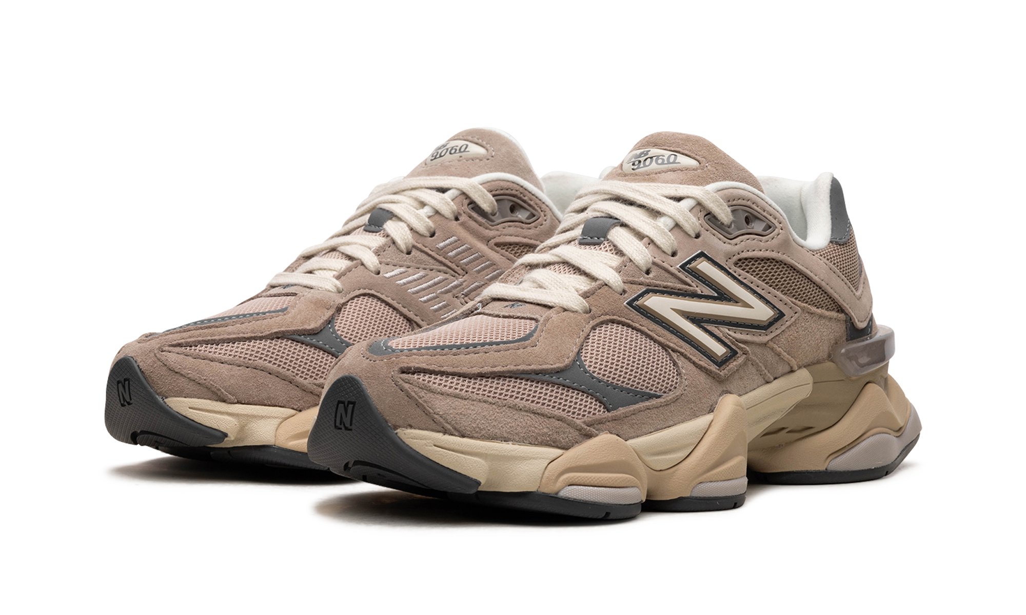 New Balance 9060 Driftwood Castlerock