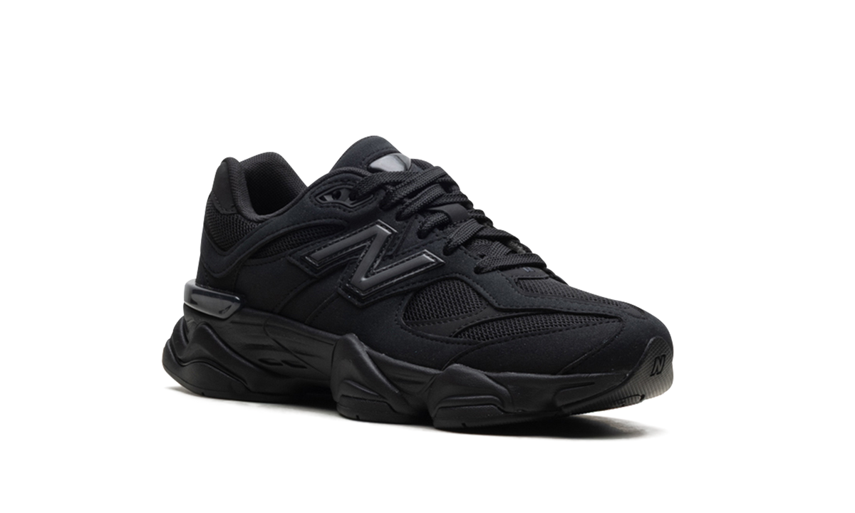 New Balance 9060 Triple Black