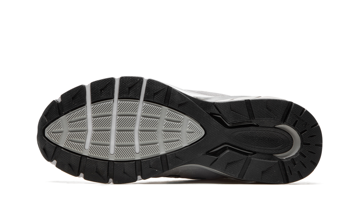 New Balance 990v5 Grey