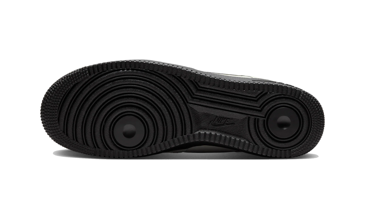 Nike Air Force 1 07 Light Bone Black