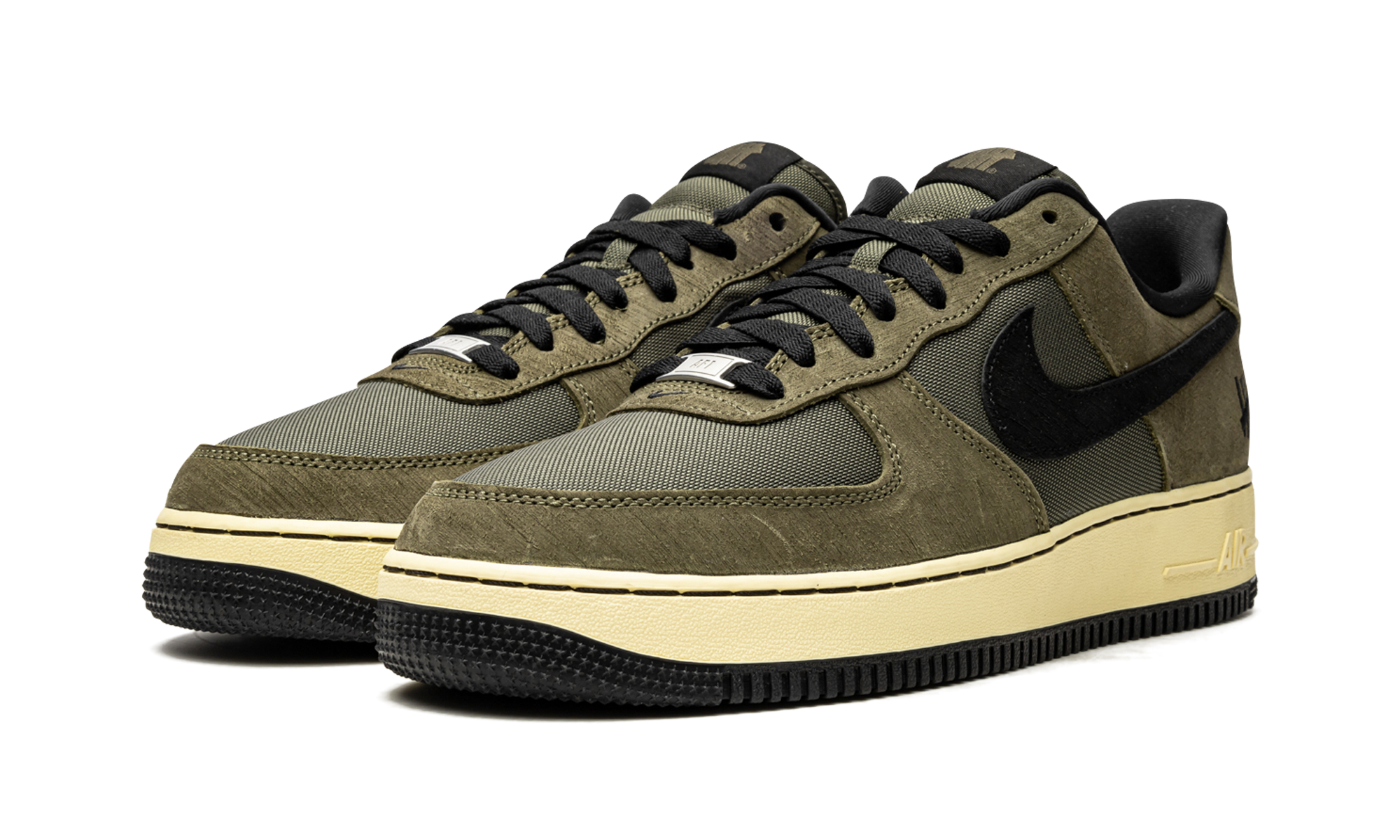 Nike Air Force 1 Low SP Undefeated Ballistic Dunk vs. AF1
