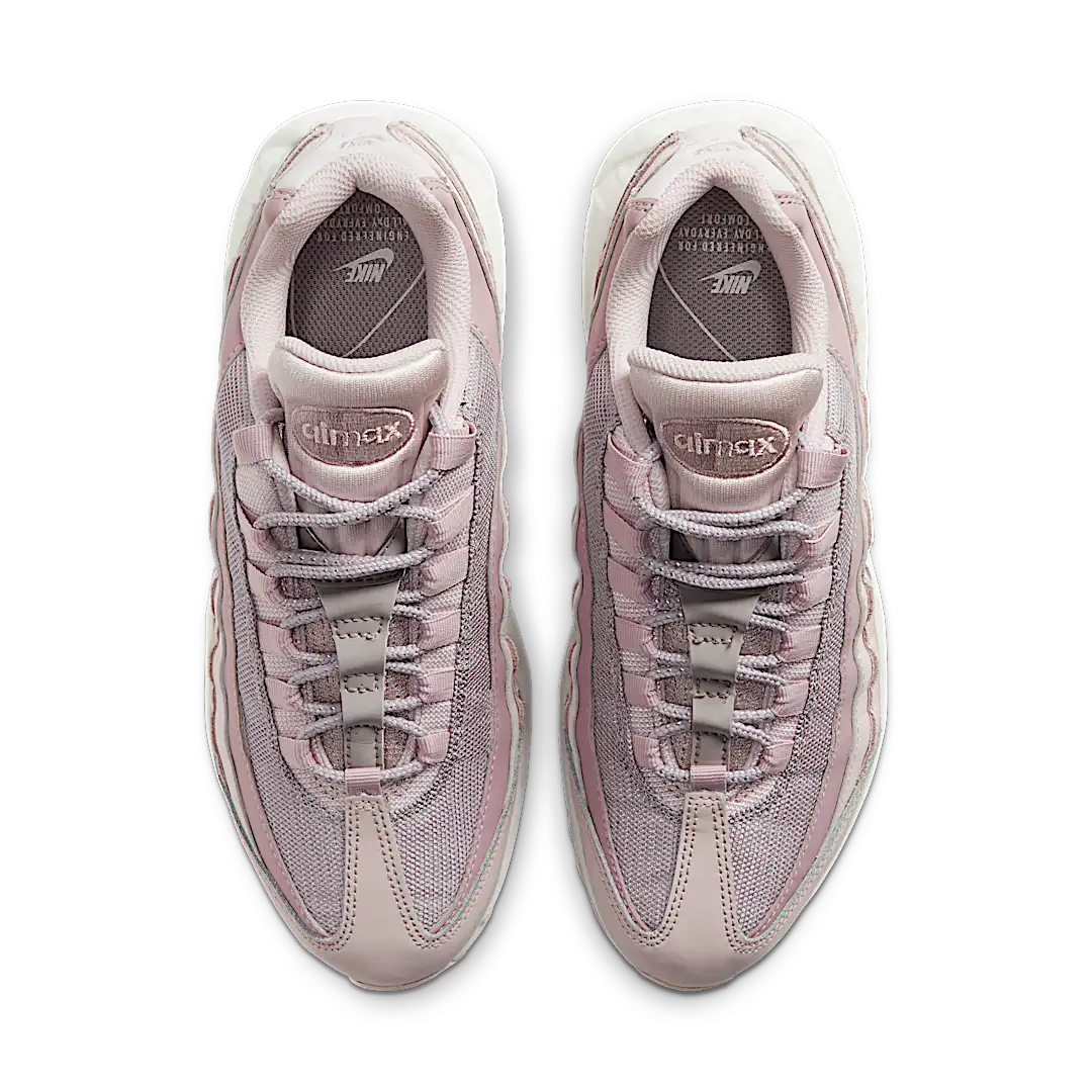Nike Air Max 95 Barely Rose Plum Chalk