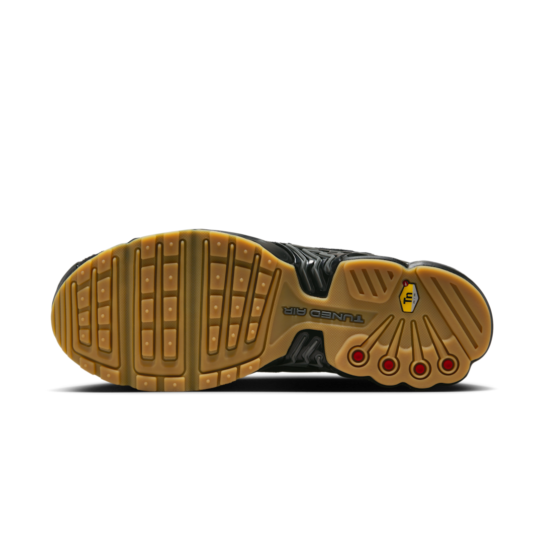 Nike Air Max Plus 3 Black Smoke Grey Gum
