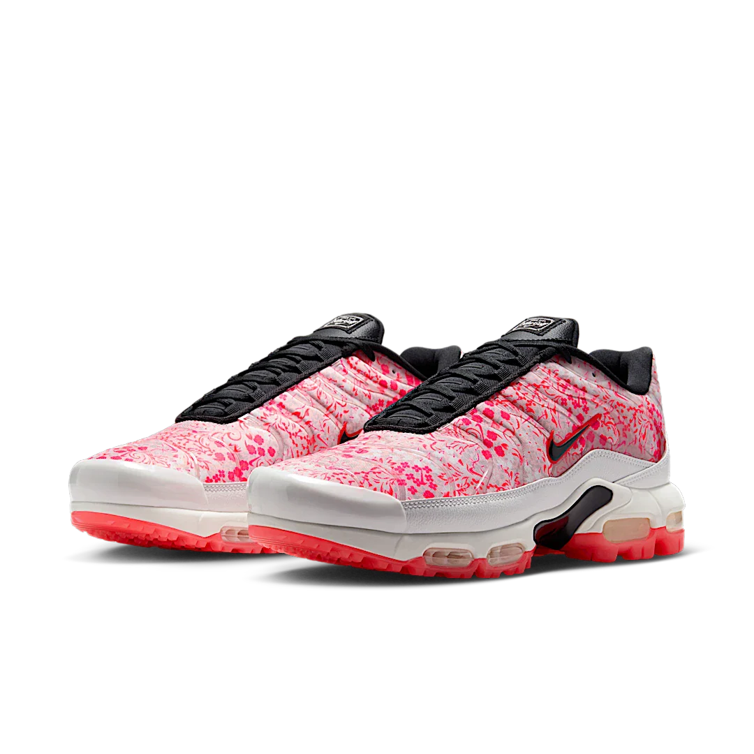 Nike Air Max Plus Golf The Masters Augusta Azaleas, Summit White/Pink Bloom/Bright Crimson/Black (HJ4512-100)