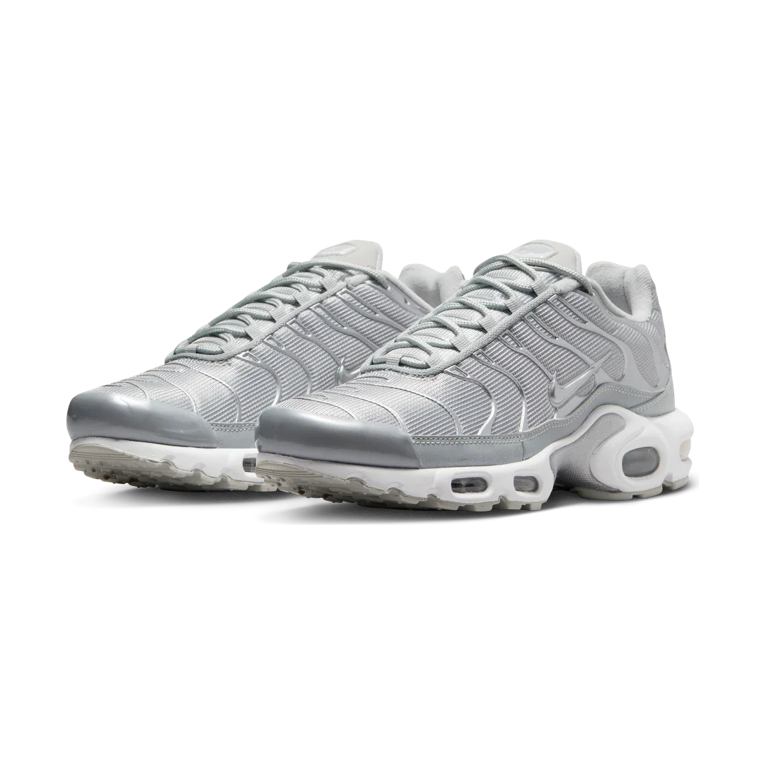 Nike Air Max Plus Metallic Silver, Metallic Silver/Metallic Silver/Metallic Silver (FJ1012-095)