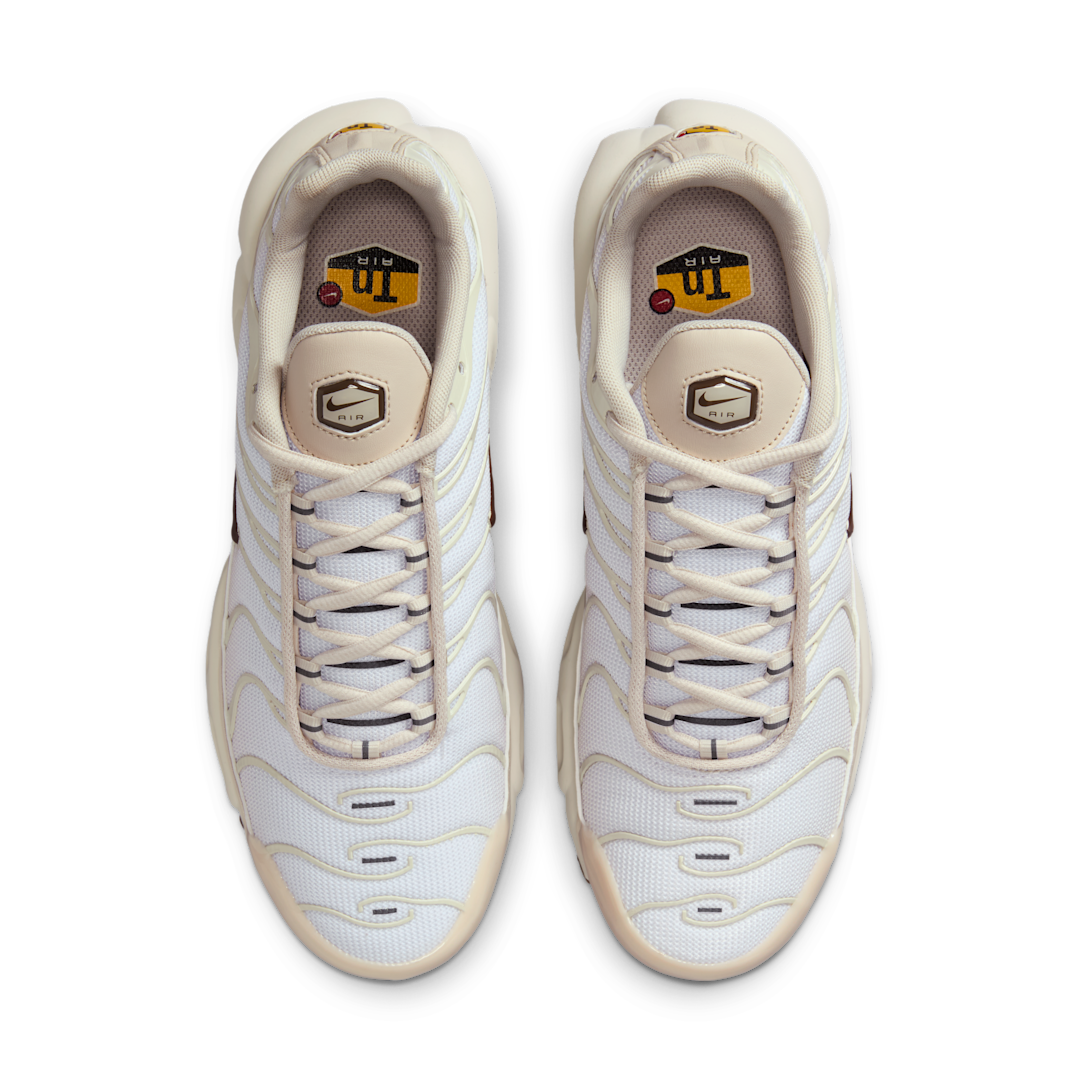 Nike Air Max Plus SE Light Orewood Brown, Light Orewood Brown/Metallic Silver/White/Cacao Wow (IO0657-100)