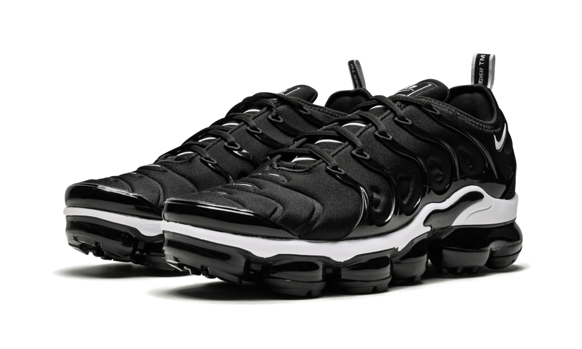 Nike Air VaporMax Plus Overbranding Black