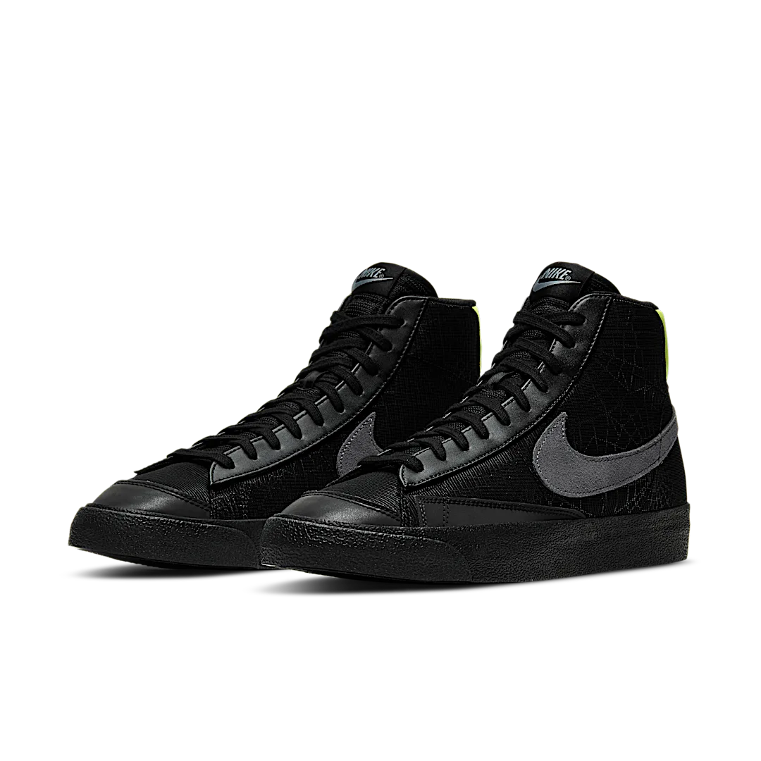 Nike Blazer Mid 77 Spider Web Halloween (2020), Black/Smoke Grey-Limelight (DC1929-001)