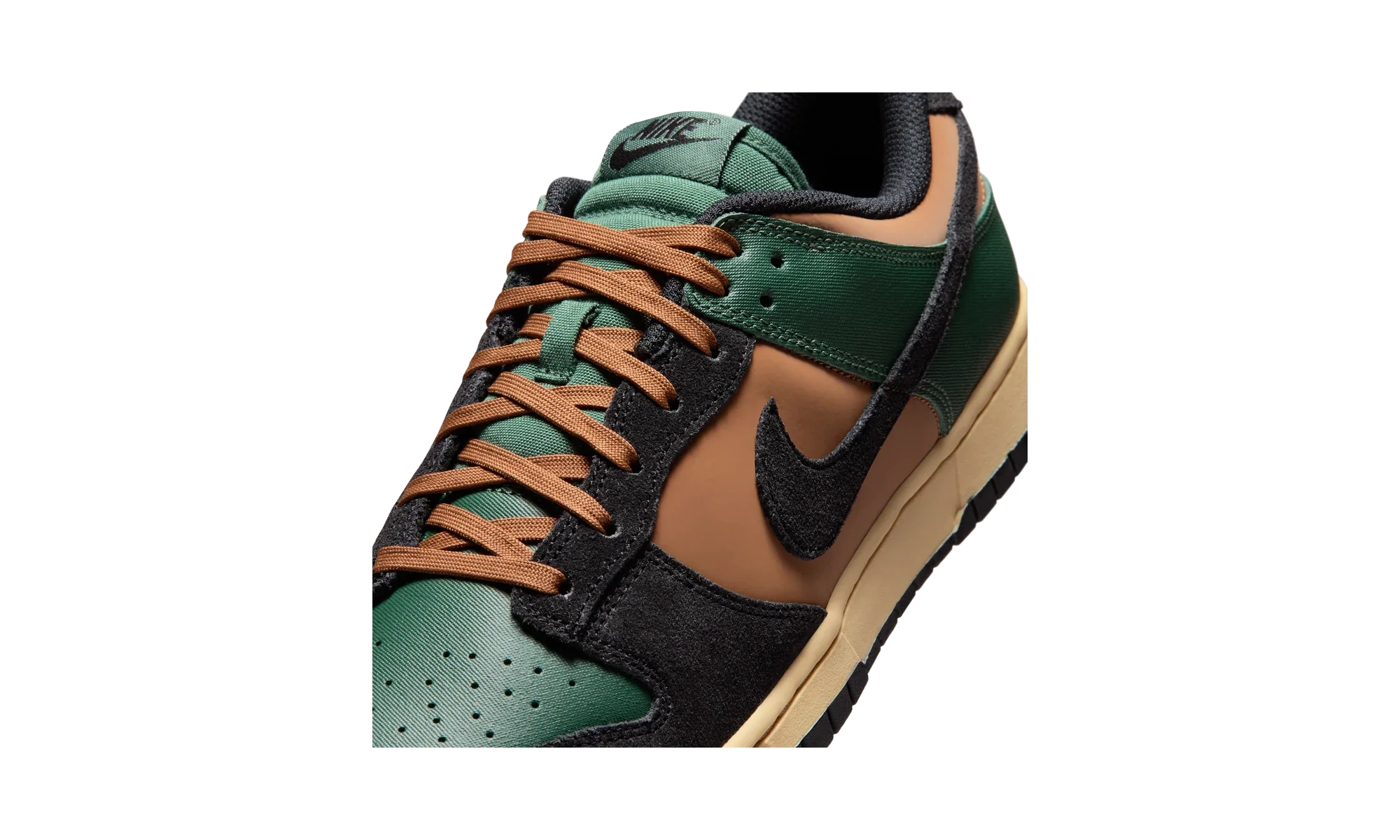 Nike Dunk Low Retro Beef and Broccoli