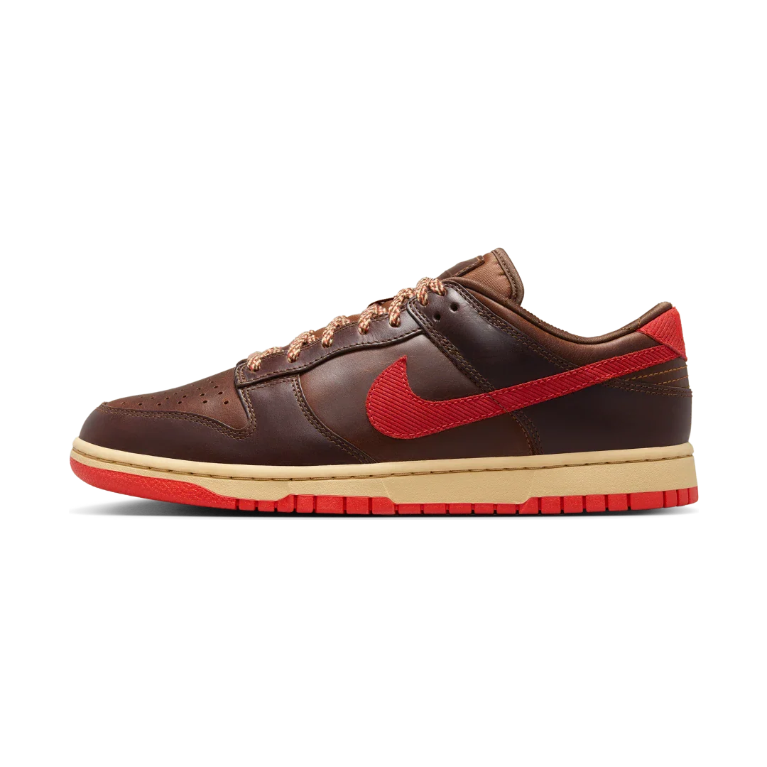 Nike Dunk Low Light British Brown, Light British Tan/Sesame/Picante Red (HQ3448-262)