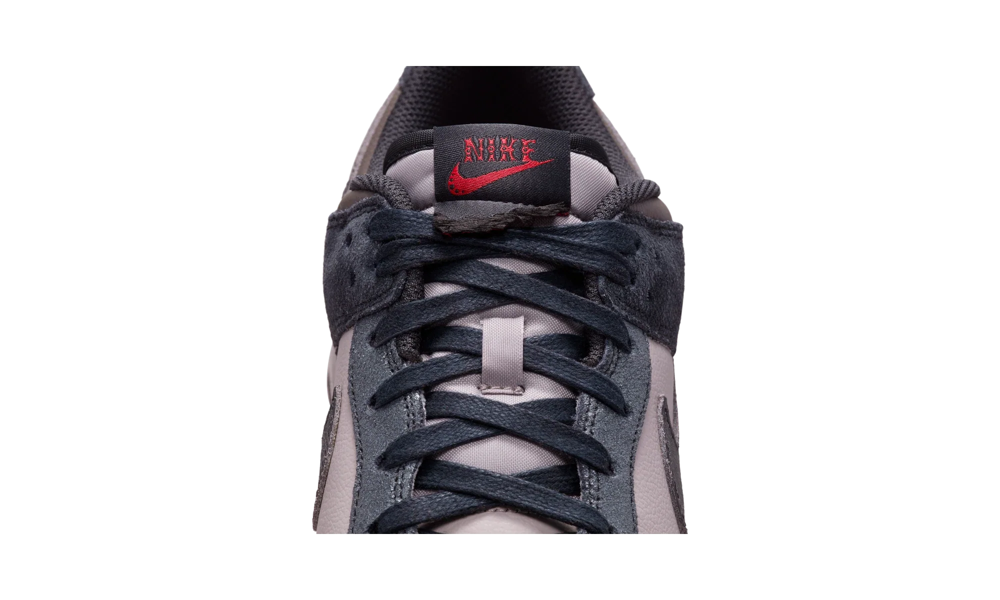 Nike Dunk Low Retro NYC CBGB