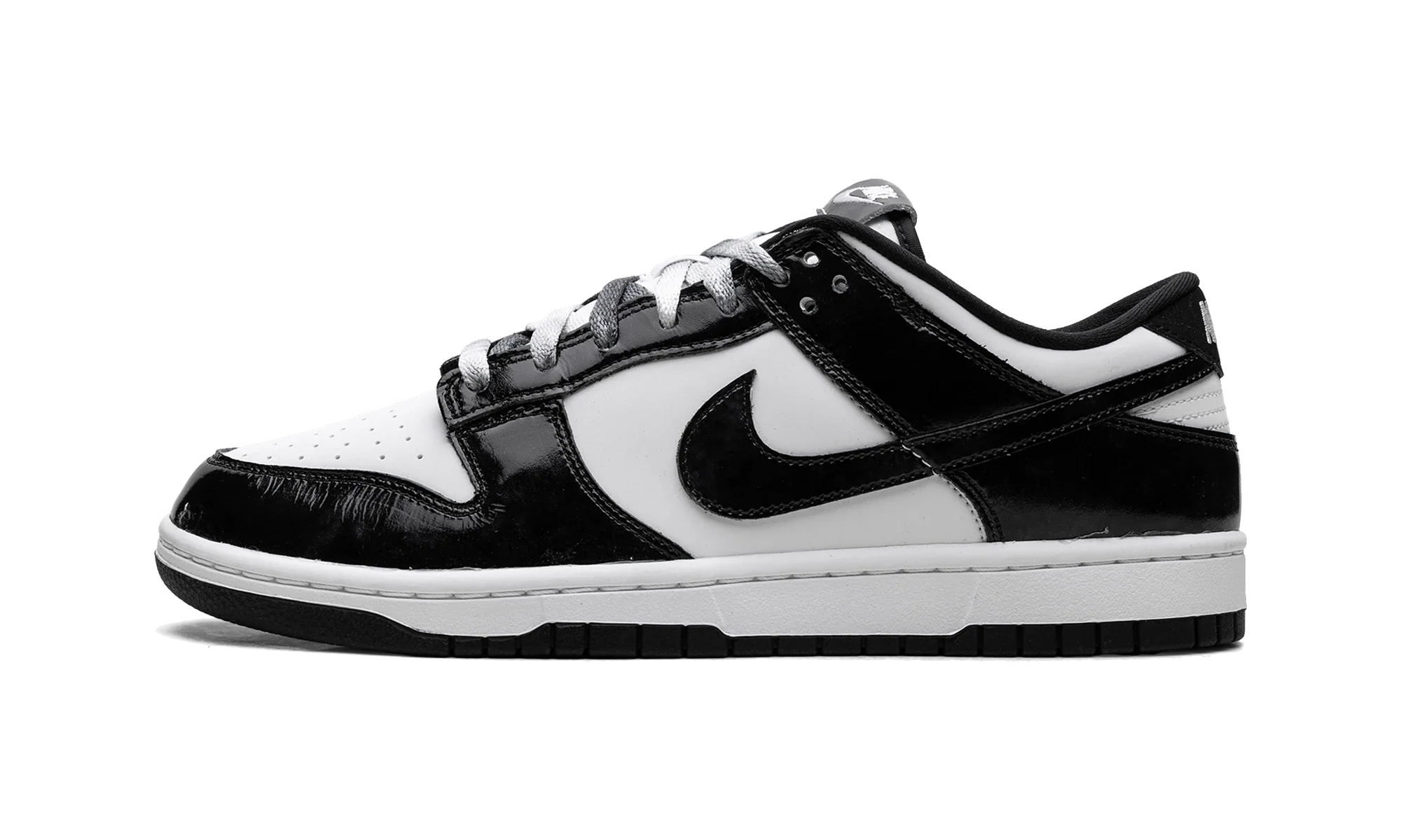 Nike Dunk Low SE Panda