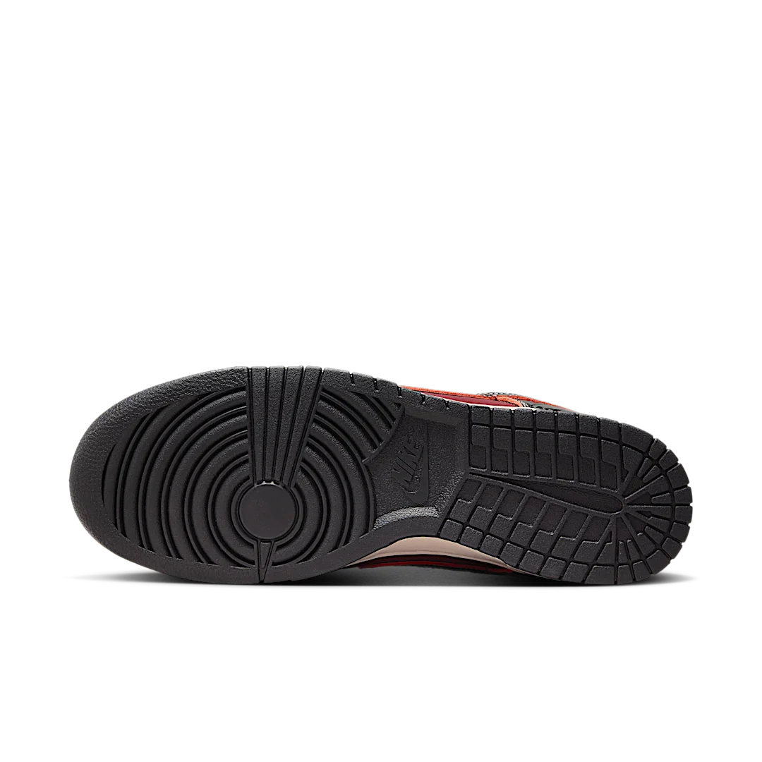 Nike Dunk Low SE Red Panda, Dark Team Red/University Red/Solar Red/Silt Red (HQ1965-600)